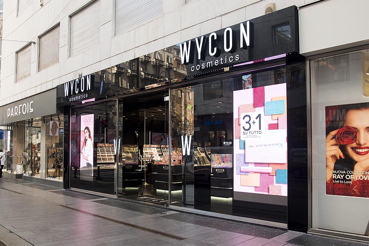 Wycon - via Torino, Milan